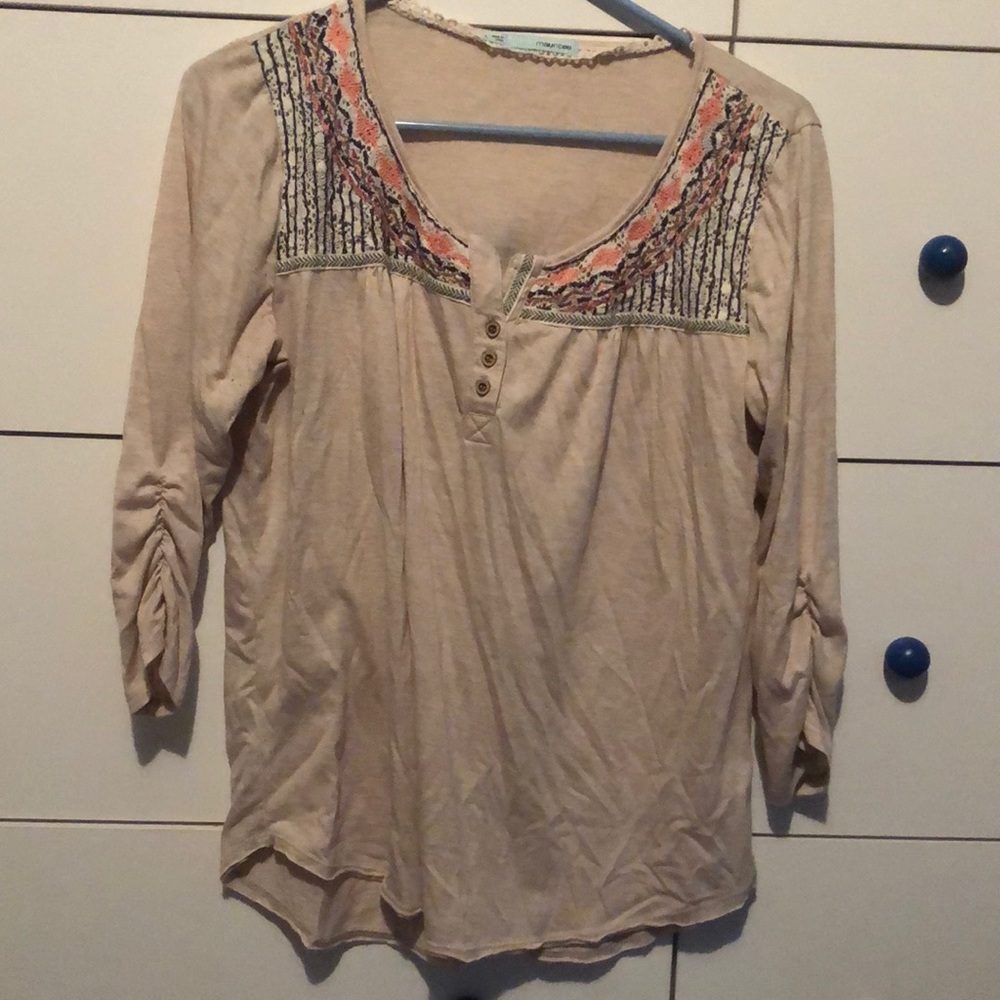Maurice size large.